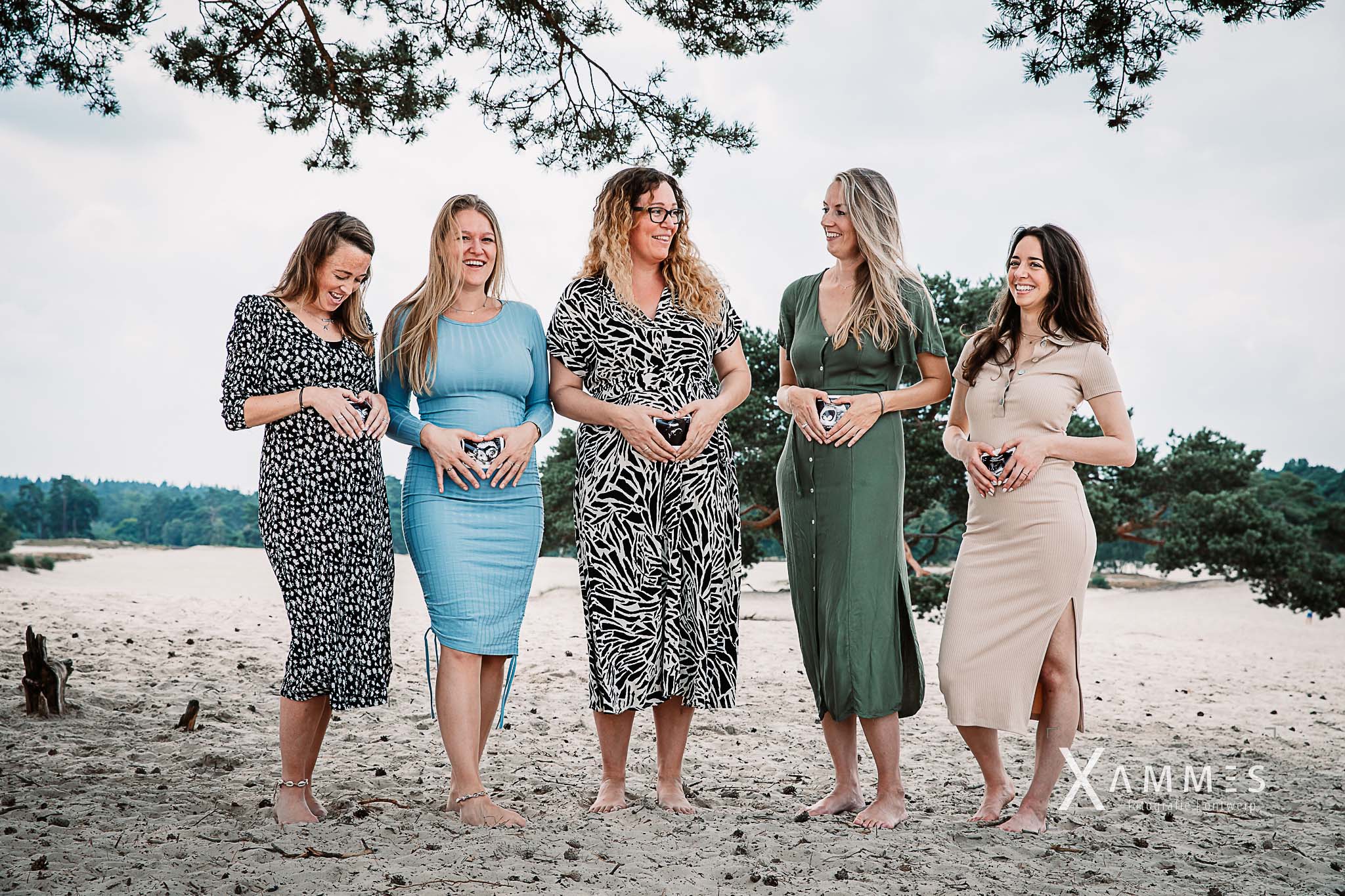 groepsfotografie, zwangerschapsfotografie, vriendinennshoot, soesterduinen
