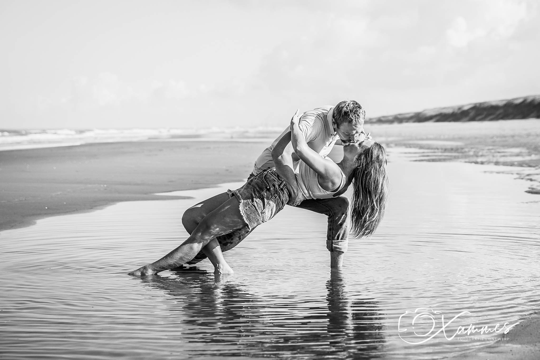 Ontdek waarom een loveshoot zoveel meer is dan alleen mooie foto’s. Een moment van echte verbondenheid, spontane liefde en blijvende herinneringen. Lees meer!