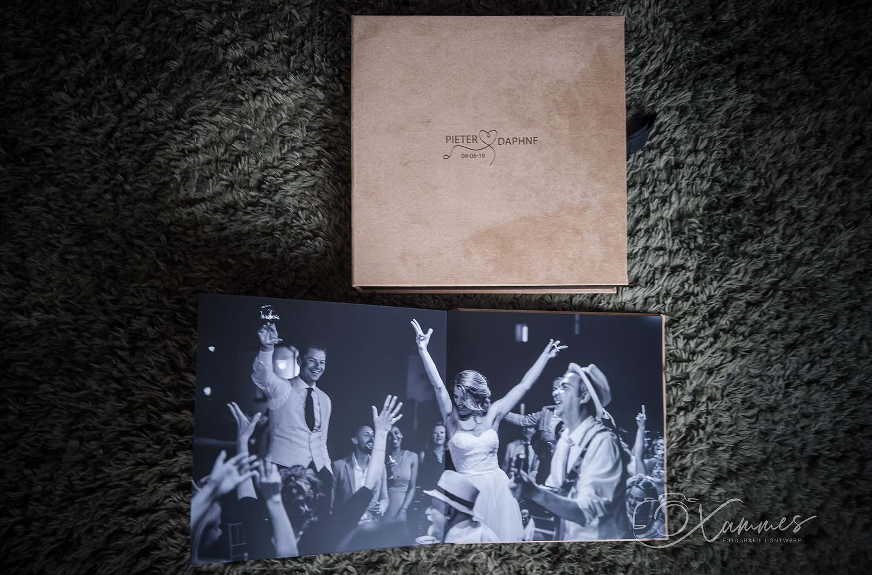 Luxe trouwalbum 30x30 cm met bijpassende bewaarbox