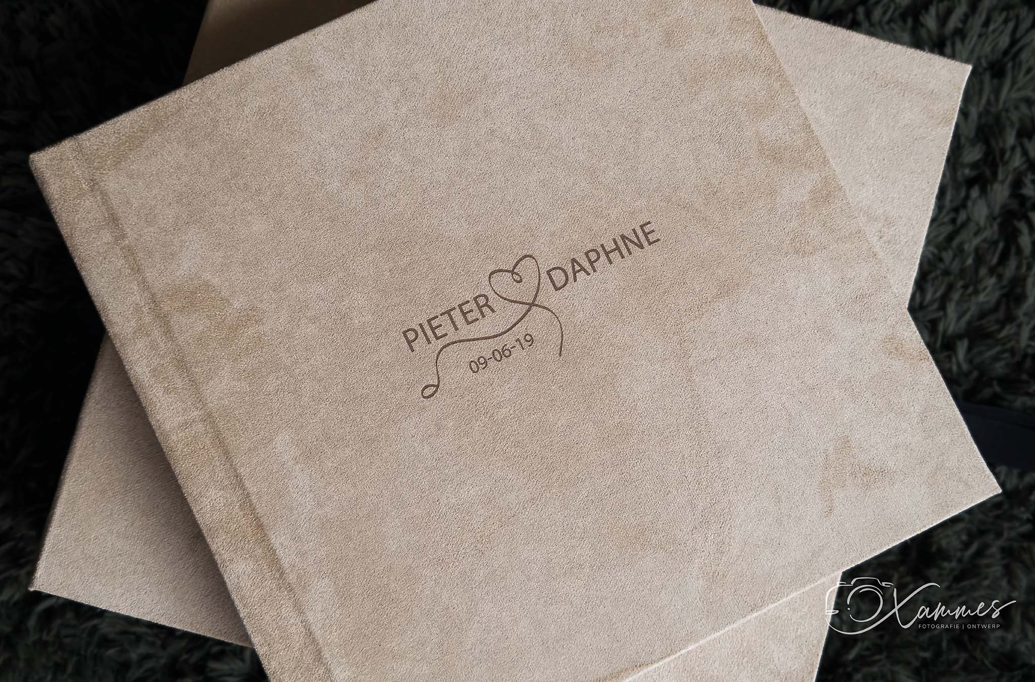 Luxe trouwalbum 30x30 cm als Valentijnsdag verrassing